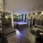 Apartmán B&m Jacuzzi Rezidencija Self Check - In Vilnius