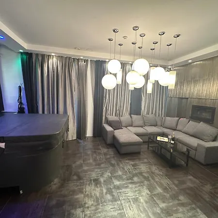 B&m Jacuzzi & Party Time Διαμέρισμα *