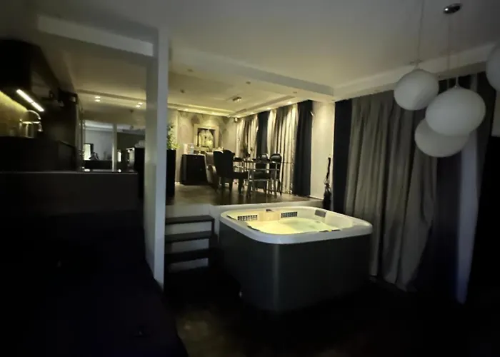 B&m Jacuzzi Rezidencija Self Check - In Apartman *