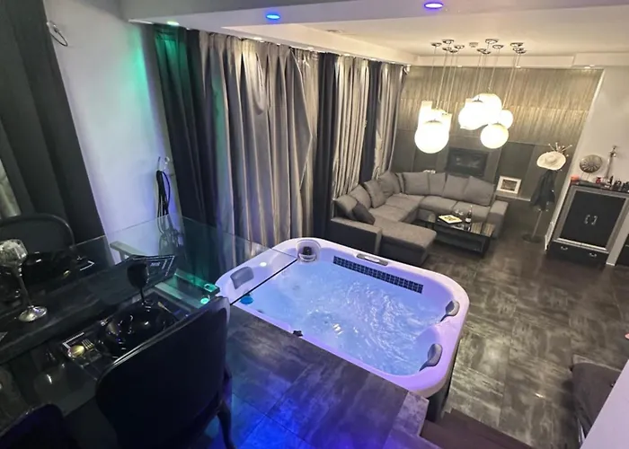 B&m Jacuzzi Rezidencija Self Check - In Apartman
