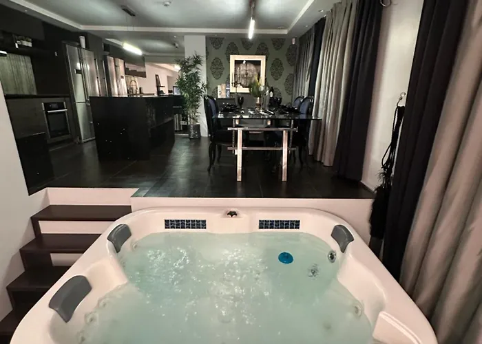 B&m Jacuzzi Rezidencija Self Check - In Apartman *