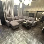 Apartamento B&m Jacuzzi Rezidencija Self Check - In
