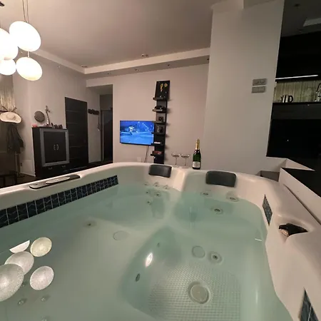 Apartman B&m Jacuzzi Rezidencija Self Check - In *