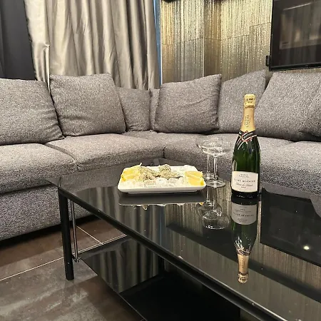 B&m Jacuzzi Rezidencija Self Check - In Apartman *